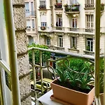 Appartement Au Centre De Nice